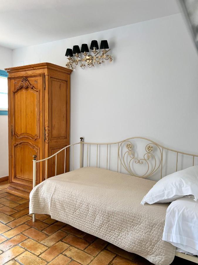 Hostal Servilia Carmona Kültér fotó