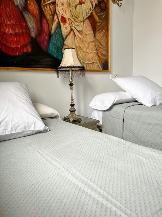 Hostal Servilia Carmona Kültér fotó