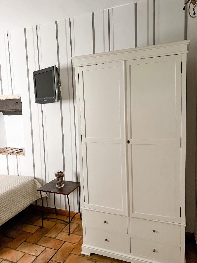 Hostal Servilia Carmona Kültér fotó