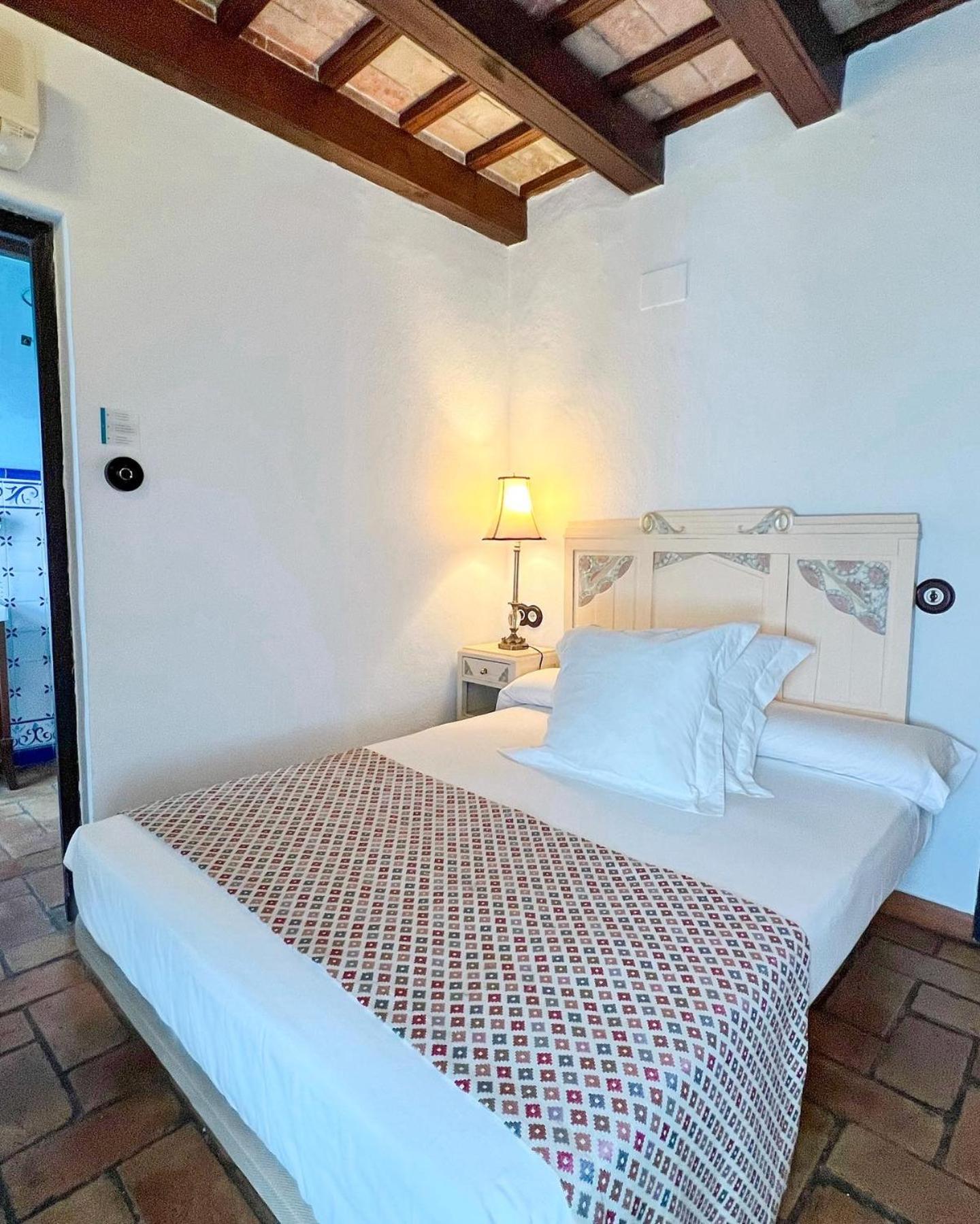 Hostal Servilia Carmona Kültér fotó
