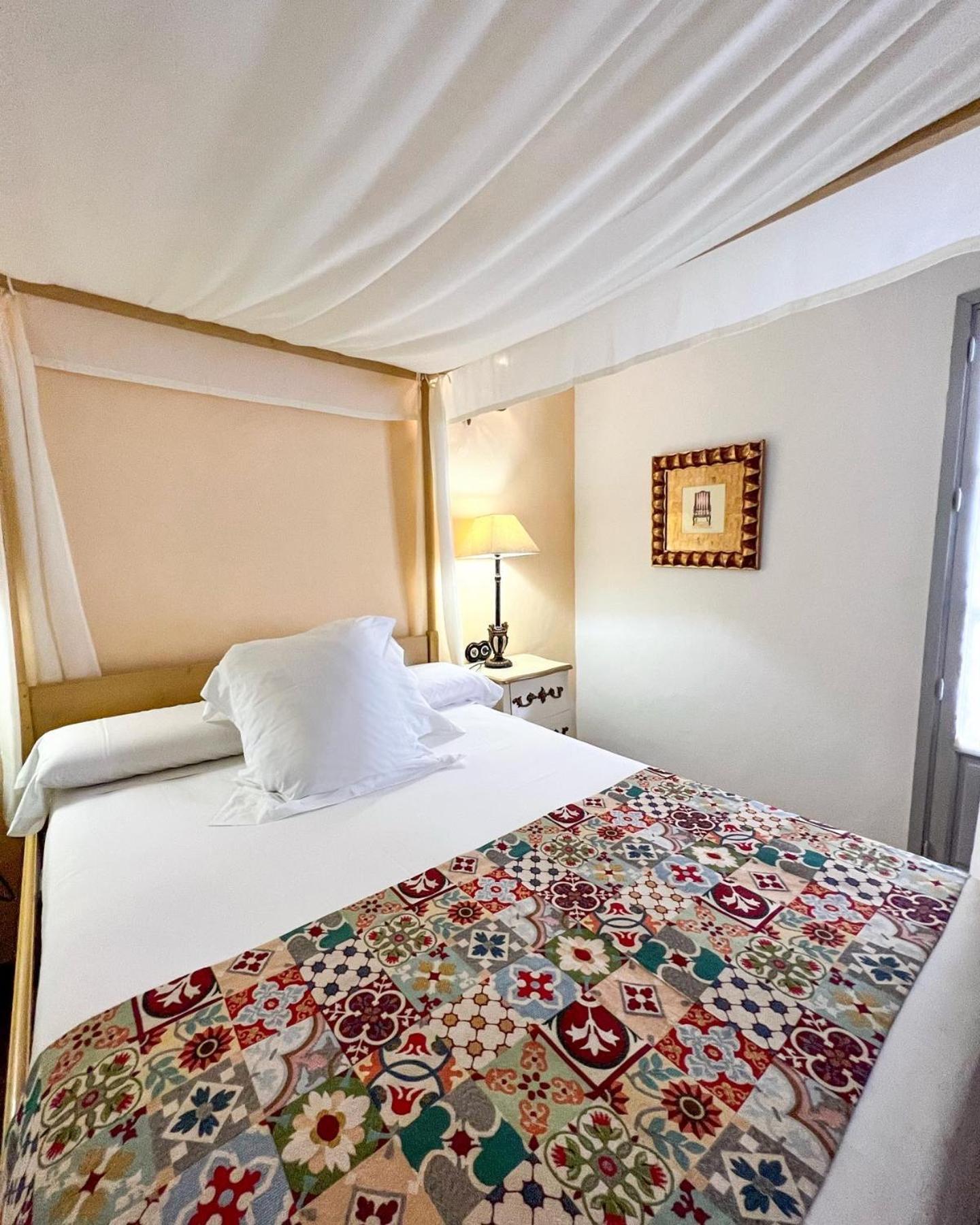 Hostal Servilia Carmona Kültér fotó