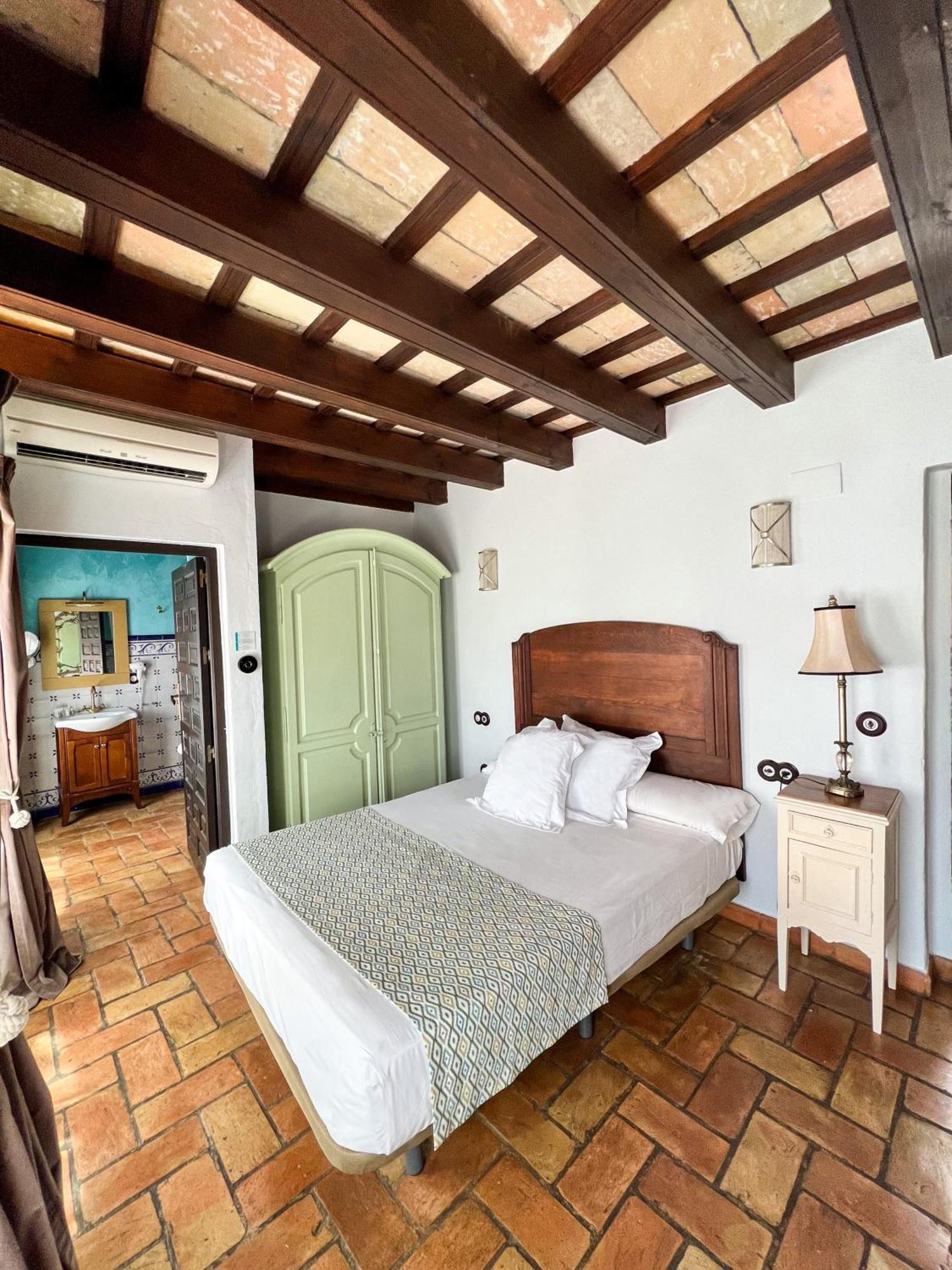 Hostal Servilia Carmona Kültér fotó
