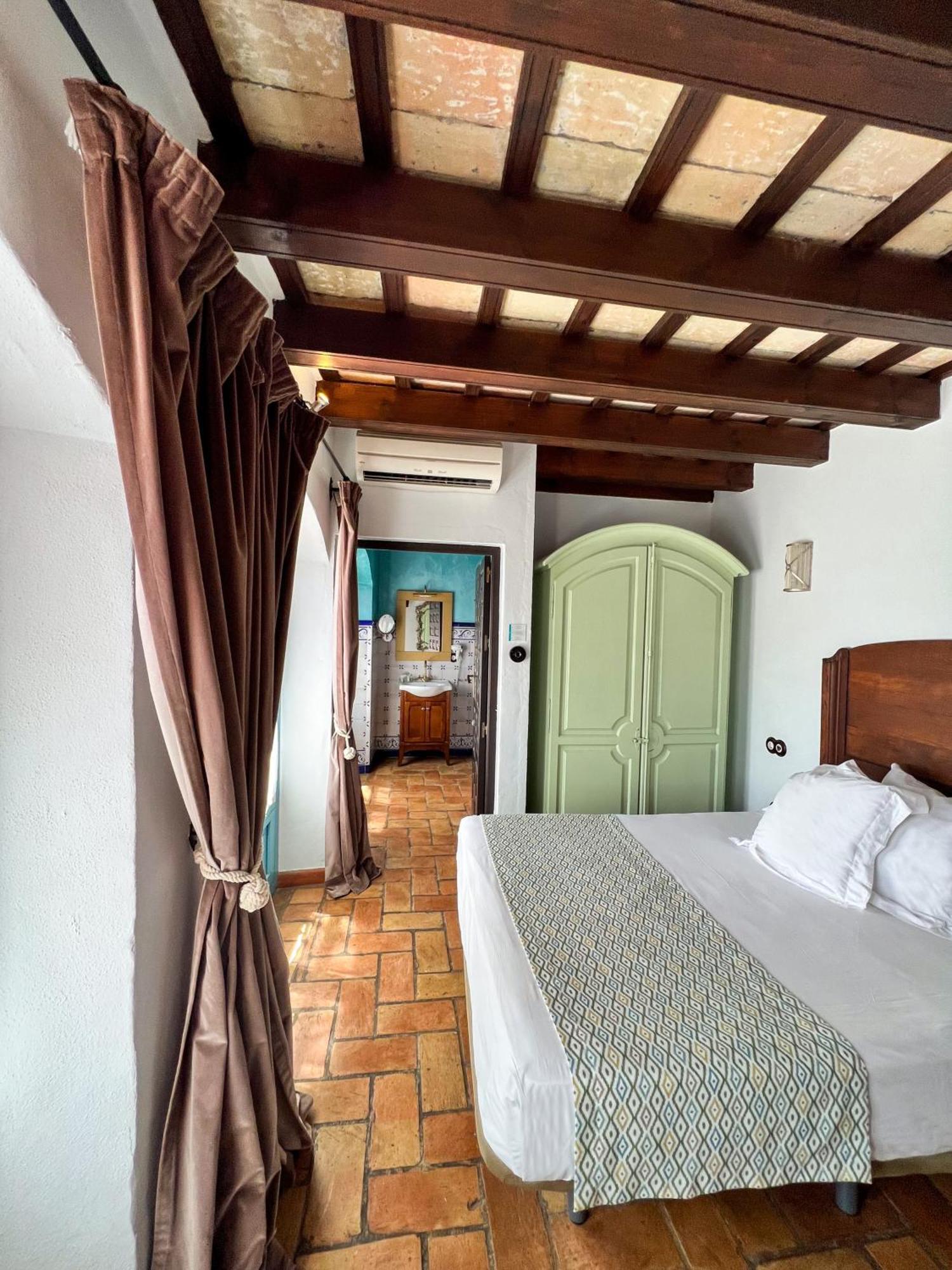 Hostal Servilia Carmona Kültér fotó