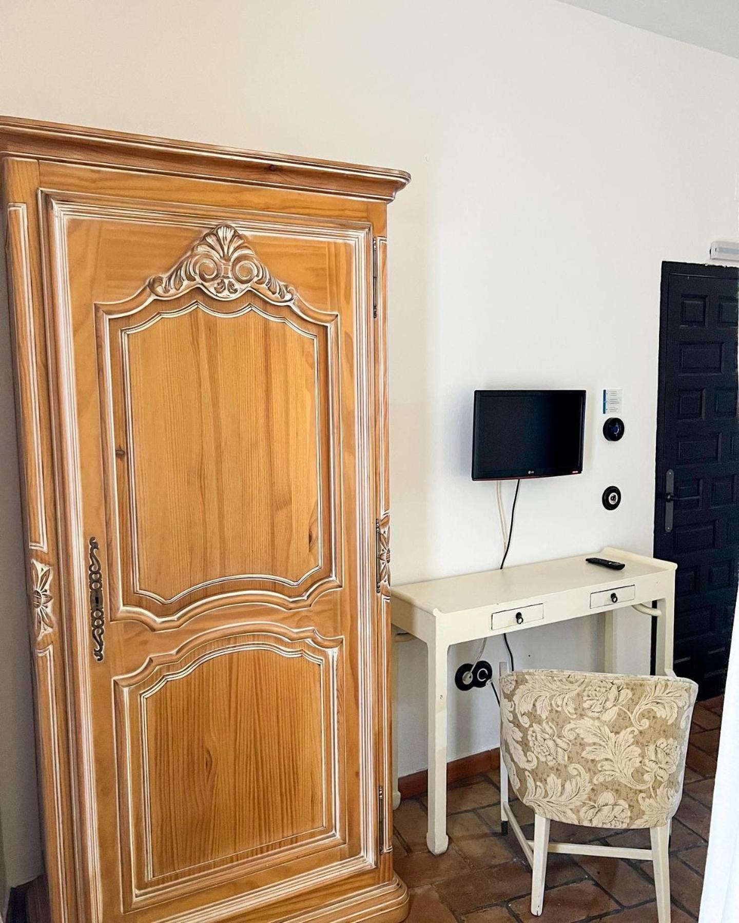 Hostal Servilia Carmona Kültér fotó