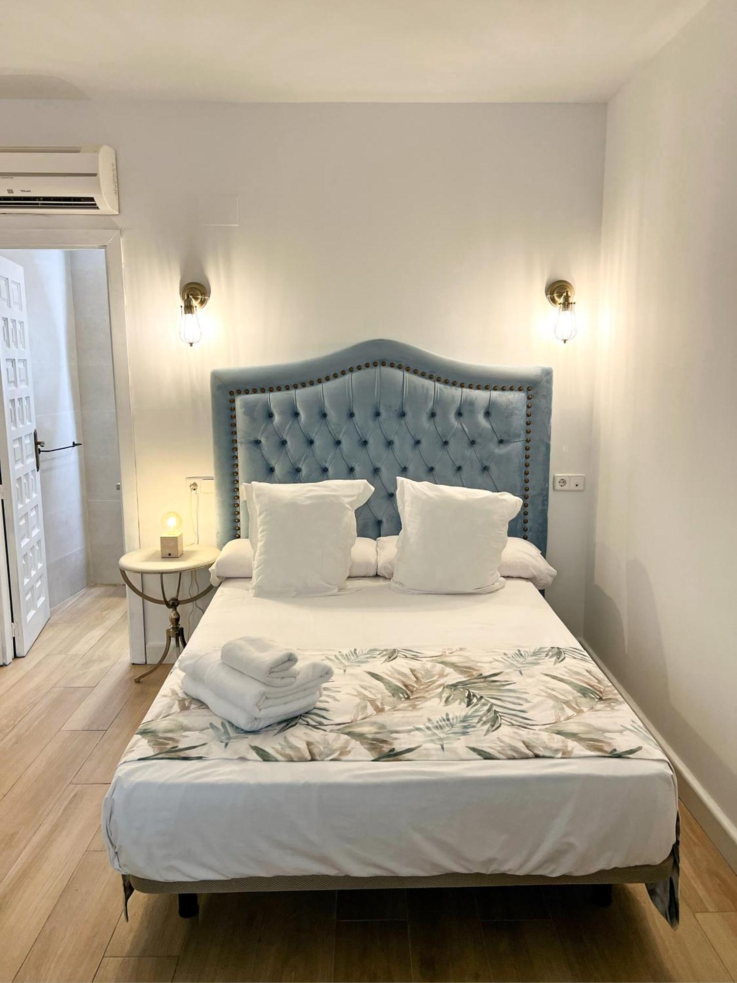Hostal Servilia Carmona Kültér fotó